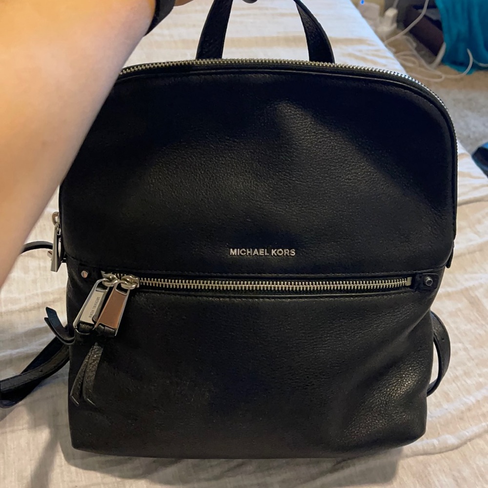 Very cute back bags